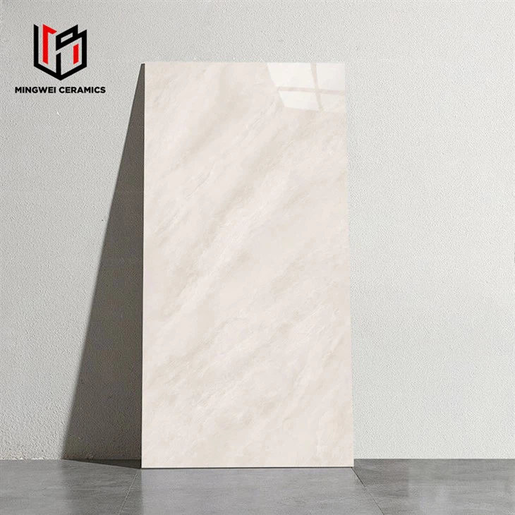 Lesklé leštěné dlaždice z měkkého světla